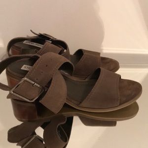 Steve Madden suede block heel sandal 8.5